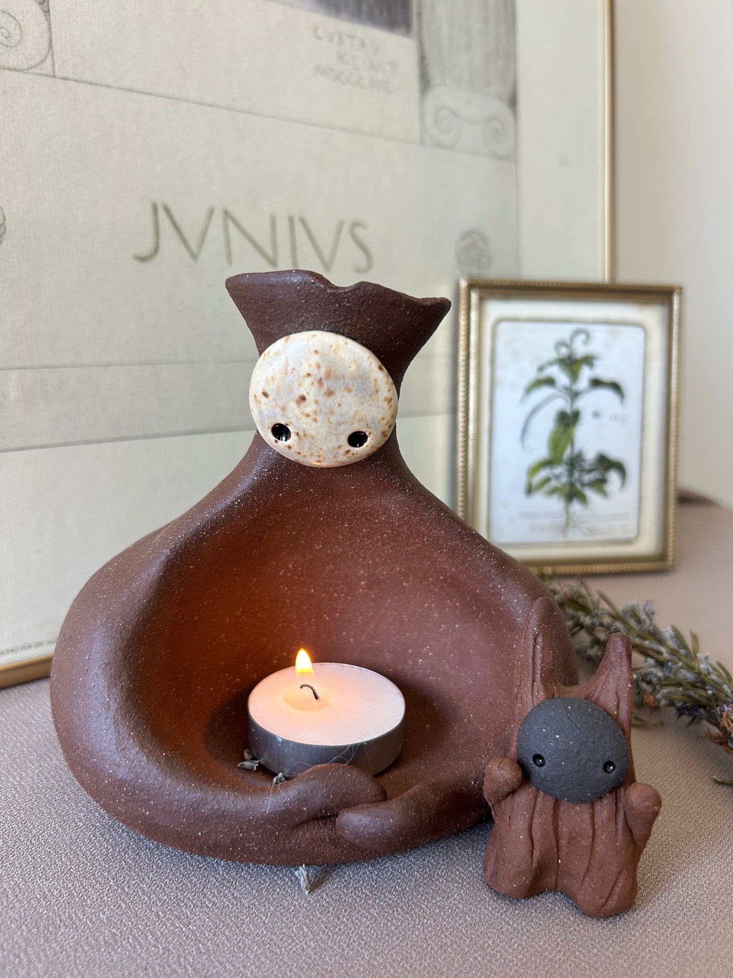 Moon Vase Brown Clay